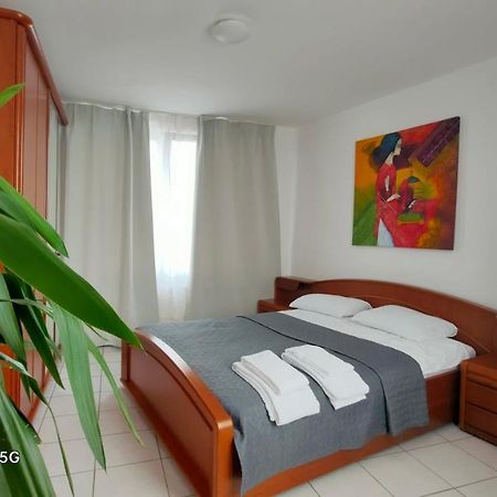 Mooi Slaapkamer! Proper En Compact Place Voor 3 Anversa Esterno foto